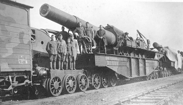 Weapon on a Train in WWI